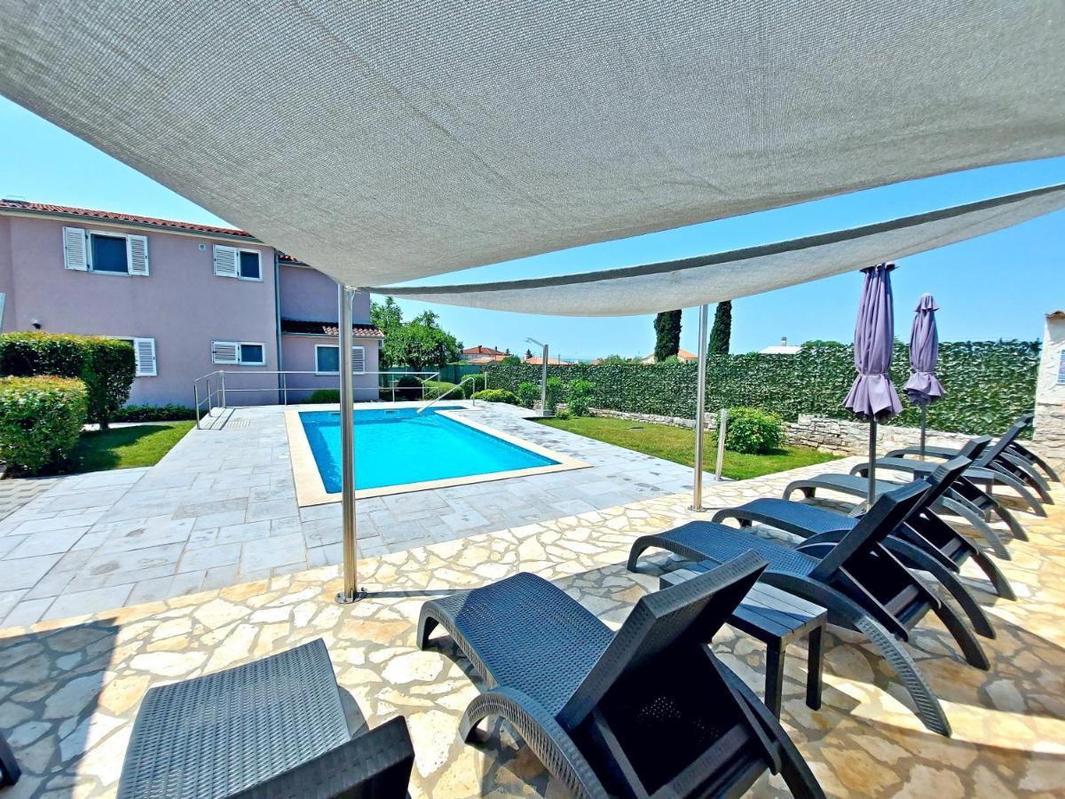 Villa Mattea Galižana Buitenkant foto