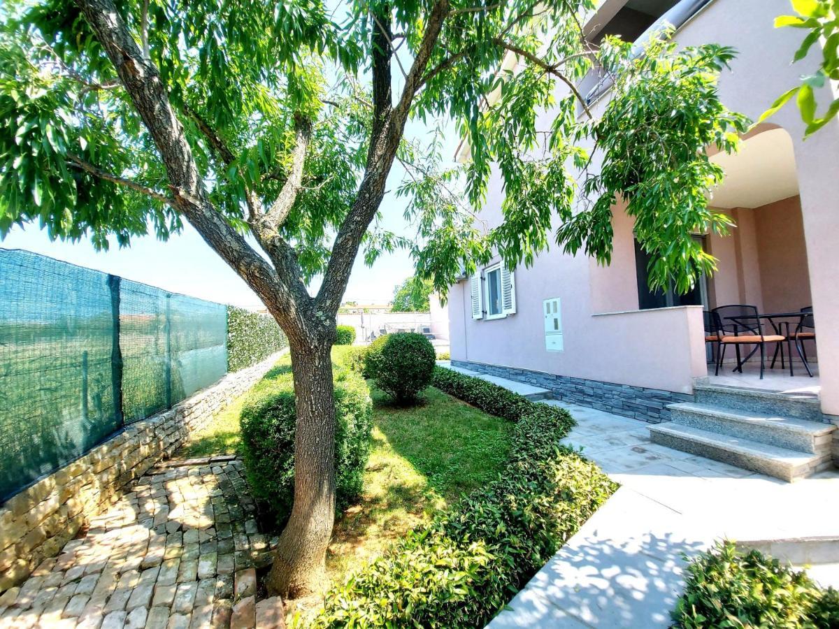 Villa Mattea Galižana Buitenkant foto